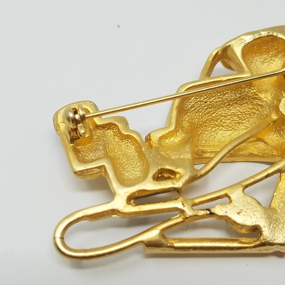 Vtg AJC gold tone‎ retro nurse themed brooch
